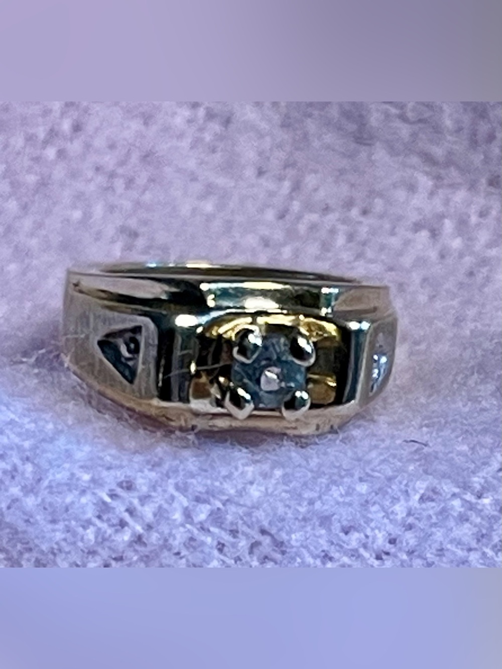 10KT SMALL Charm Size Ring with Diamond Chip. Very cute. See photos. - Picture 14 of 16